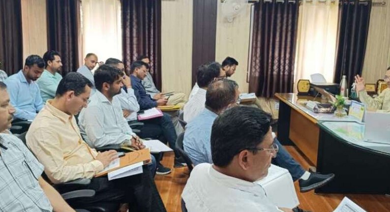 चम्पावत को आदर्श जनपद बनाने की दिशा में तेज हुई कवायद, सीडीओ ने दिए महत्वपूर्ण निर्देश